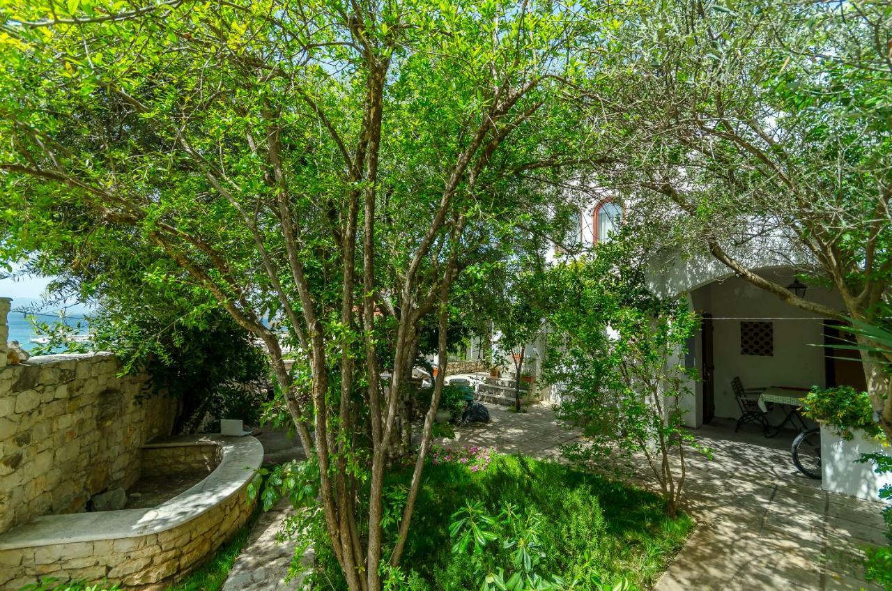 Apartment Dory Трогир Екстериор снимка